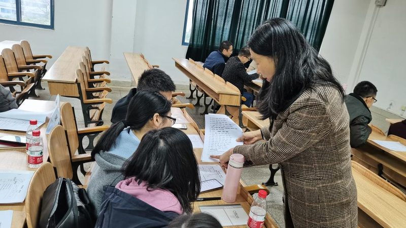 线上培训的优势在于：